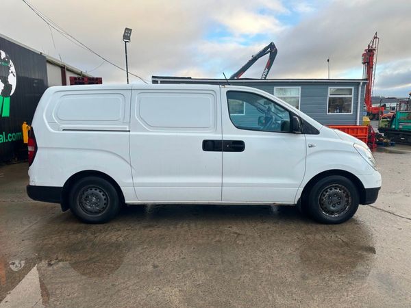 Hyundai H100 I Load Twin Sliding Door Panel Van. 340926965