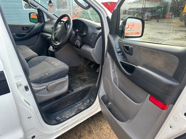 Hyundai H100 I Load Twin Sliding Door Panel Van. 340926967