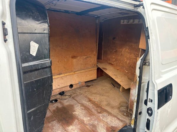 Hyundai H100 I Load Twin Sliding Door Panel Van. 340926960