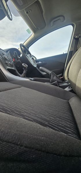 2016 Opel Astra Manual 341084185