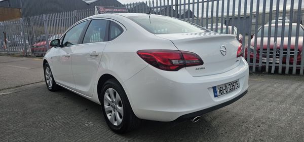 2016 Opel Astra Manual 341084193