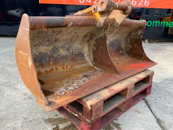 72" CAT GRADING BUCKET.....65mm PINS.........156w 341229029