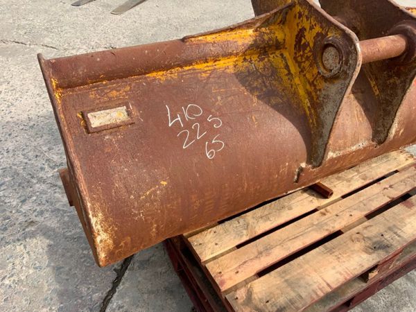 72" CAT GRADING BUCKET.....65mm PINS.........156w 341229034