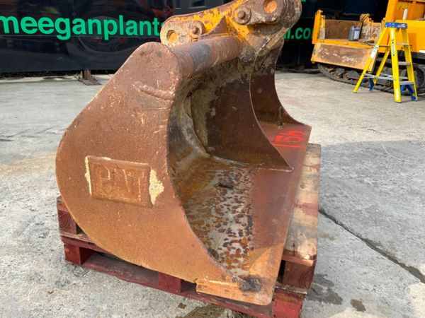 72" CAT GRADING BUCKET.....65mm PINS.........156w 341229030