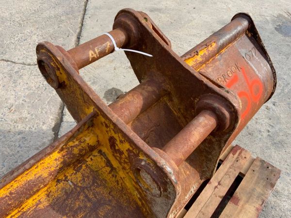 72" CAT GRADING BUCKET.....65mm PINS.........156w 341229033