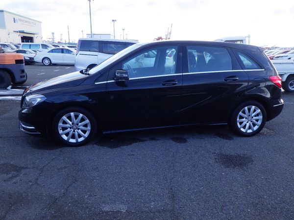 2014 Mercedes B Class B180 341372324