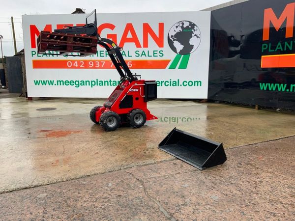 WHEELED SKID STEER COMPACT LOADER.....106w. 341409765