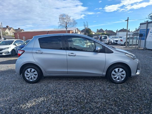 Toyota Vitz 1.0L Petrol | Aura Edition | Automatic 341542363