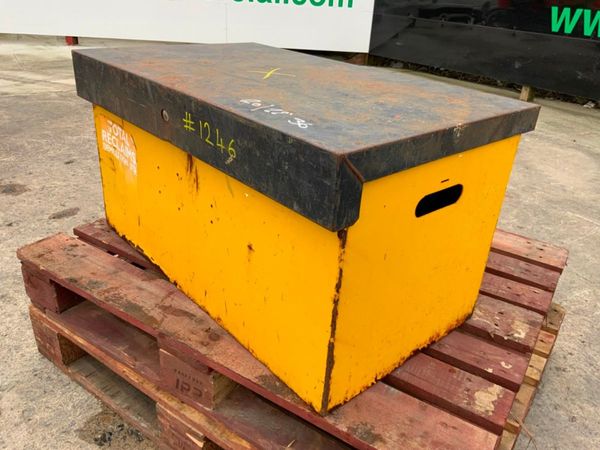 VAN VAULT / TOOL STORAGE BOX.......1246 341591996