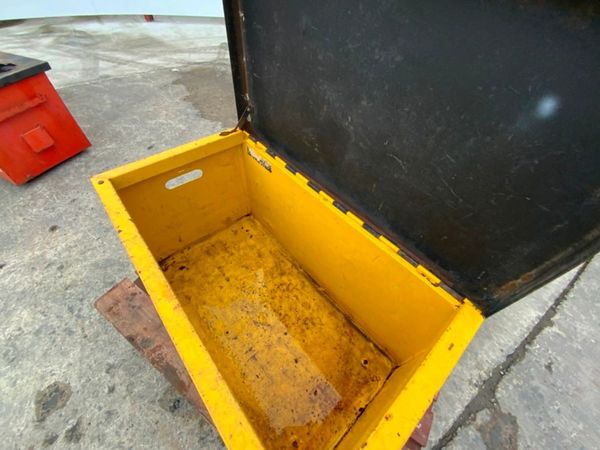 VAN VAULT / TOOL STORAGE BOX.......1246 341592005