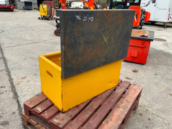 VAN VAULT / TOOL STORAGE BOX.......1246 341592008