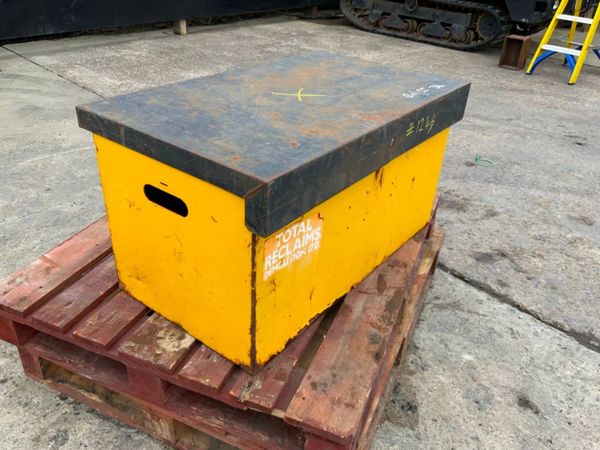 VAN VAULT / TOOL STORAGE BOX.......1246 341592002