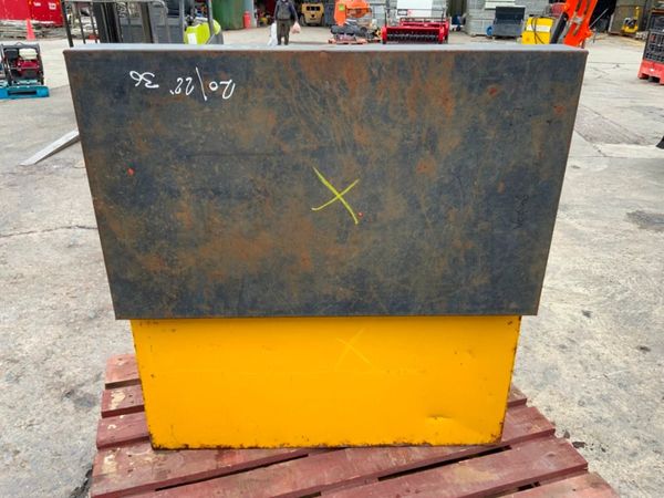 VAN VAULT / TOOL STORAGE BOX.......1246 341592010