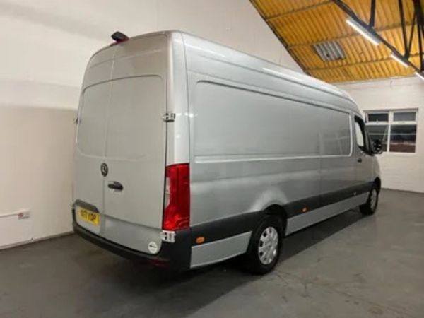 2021Mercedes-Benz Sprinter2.0 315 CDI Premium RWD 341722437