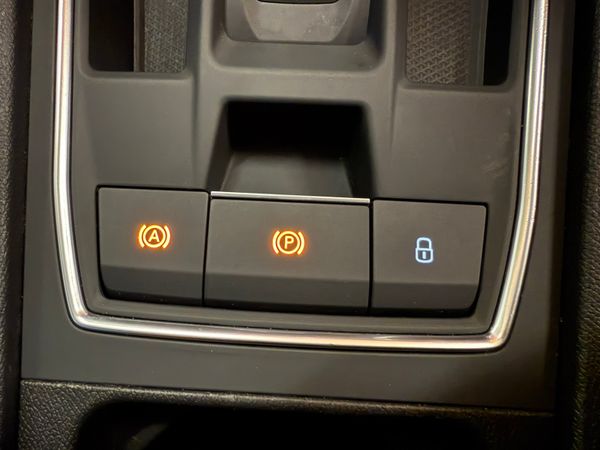 22 Seat Leon 1.4 E-Hybrid FR Auto  Estate 341746017