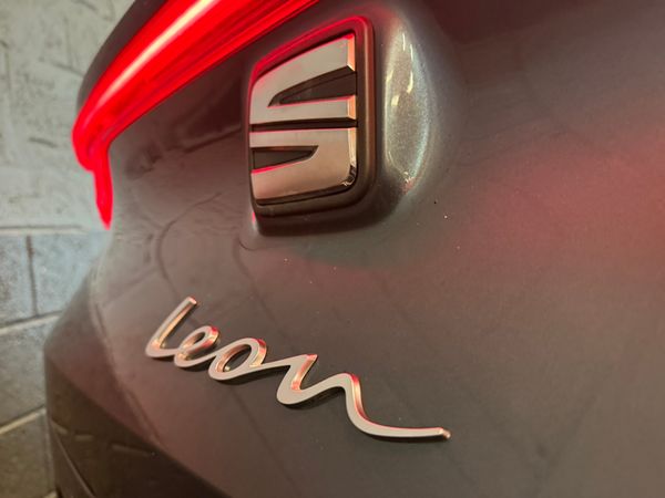 22 Seat Leon 1.4 E-Hybrid FR Auto  Estate 341746026