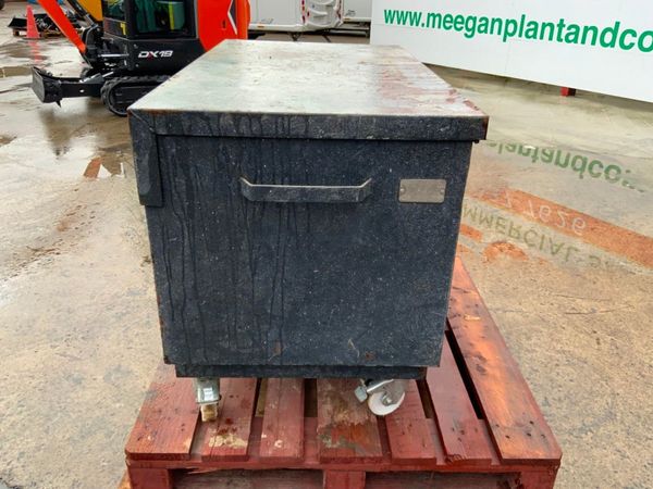 TOOL STORAGE SITE SAFE LOCK BOX..........1244.... 341751156
