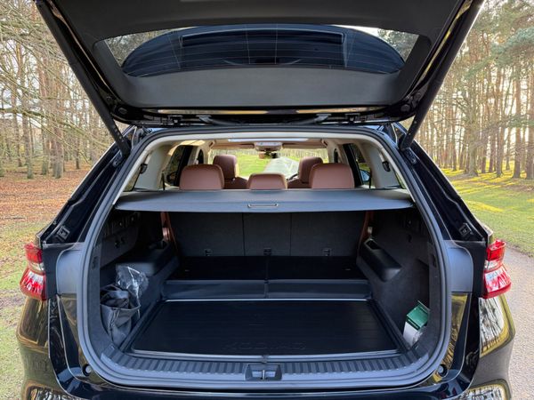 Skoda Kodiaq 4X4 Demo Huge Spec 341871888