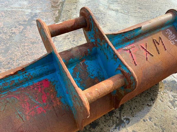 72" GRADING BUCKET......65mm PINS........201. 341897526