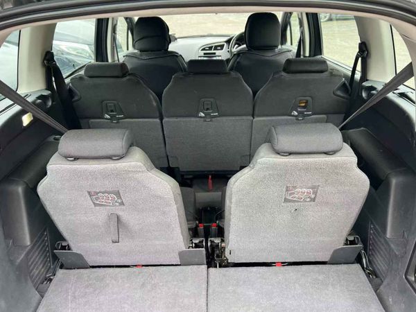 12 Peugeot 5008 1.6HDI 7 Seats 342211457