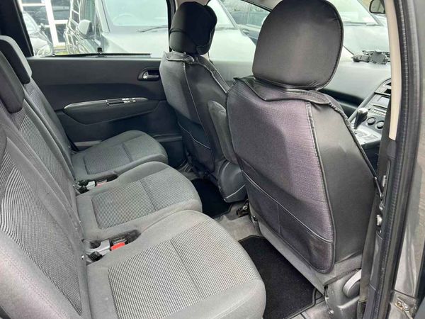 12 Peugeot 5008 1.6HDI 7 Seats 342211460