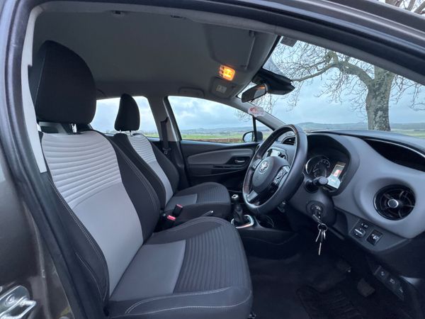Toyota Yaris 2018 Luna Tiny Mileage 342236909
