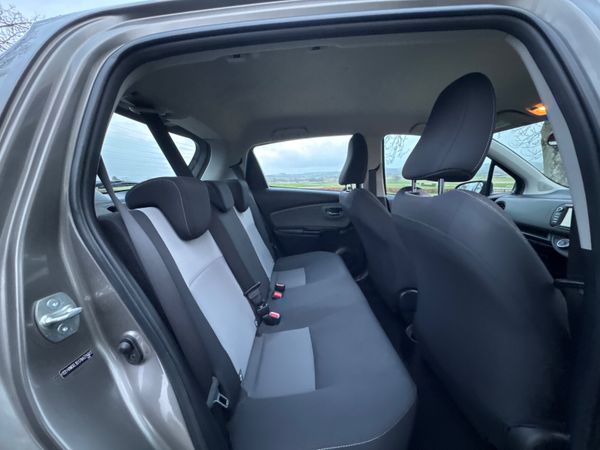 Toyota Yaris 2018 Luna Tiny Mileage 342236912