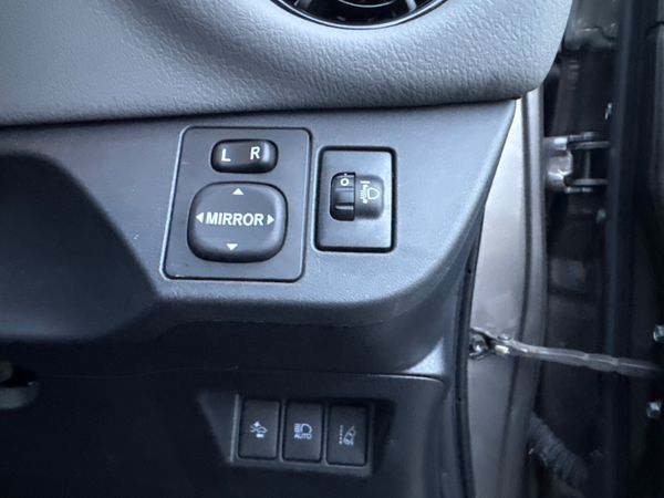 Toyota Yaris 2018 Luna Tiny Mileage 342237050