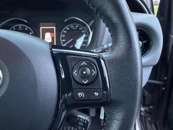 Toyota Yaris 2018 Luna Tiny Mileage 342237065
