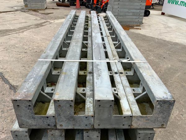 MEVA SHUTTERING INTERNAL CORNERS......986T 342230317