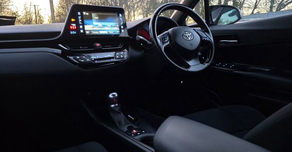 🔥2019 Toyota C-HR 1.8 Hybrid Luna Auto 342675615