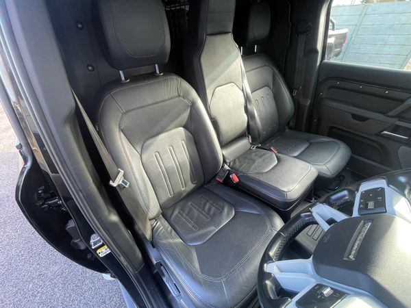 2021 Land Rover Defender 110 3 Seat Commercial 342716996