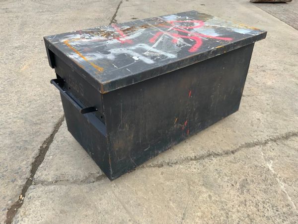VAN VAULT SECURE TOOL STORAGE BOX..1245. 342768249