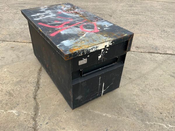 VAN VAULT SECURE TOOL STORAGE BOX..1245. 342768254