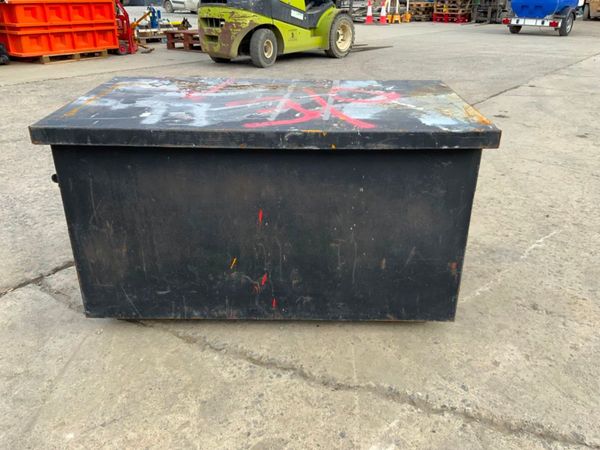 VAN VAULT SECURE TOOL STORAGE BOX..1245. 342768255