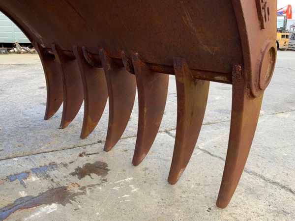 MANUAL GRAPPLE. LAND RAKE....100mm PINS...6223 342945809