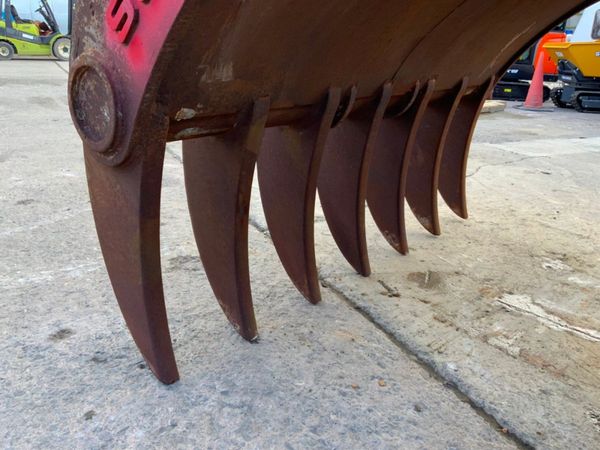 MANUAL GRAPPLE. LAND RAKE....100mm PINS...6223 342945800