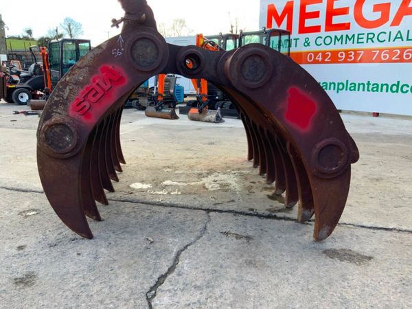 MANUAL GRAPPLE. LAND RAKE....100mm PINS...6223 342945802