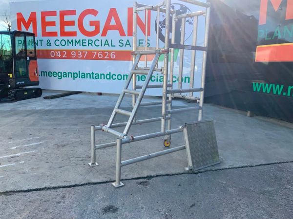 ALUMINIUM ACCESS PLATFORM / PODIUM....1121 342963599