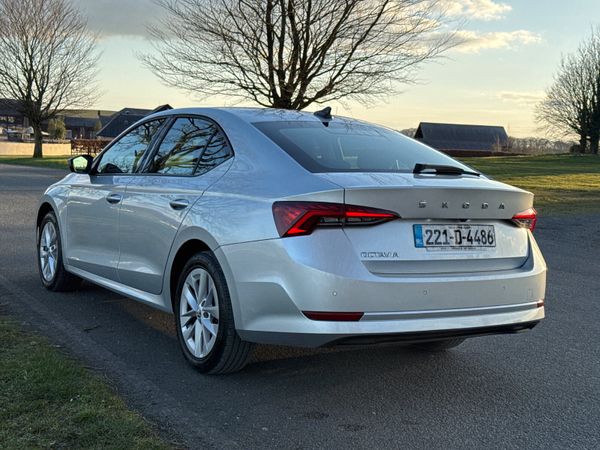 Skoda Octavia 2022 AMB 2.0 TDI 342988059