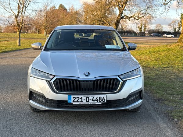 Skoda Octavia 2022 AMB 2.0 TDI 342988173
