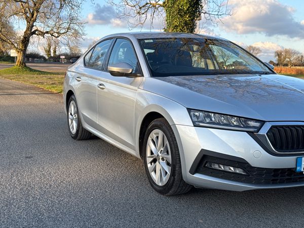 Skoda Octavia 2022 AMB 2.0 TDI 342988181