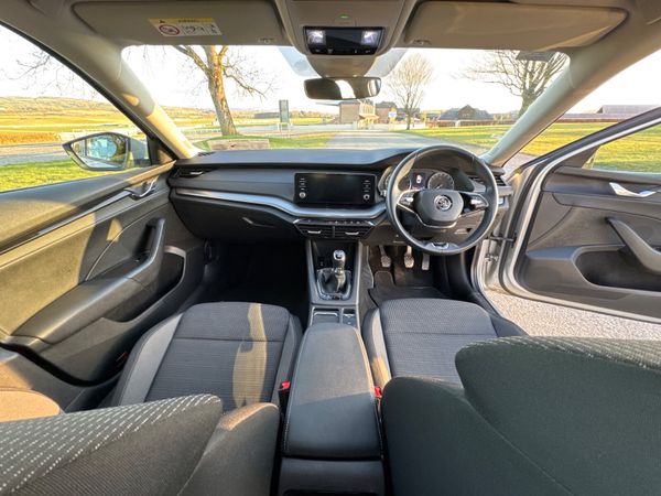 Skoda Octavia 2022 AMB 2.0 TDI 342988377