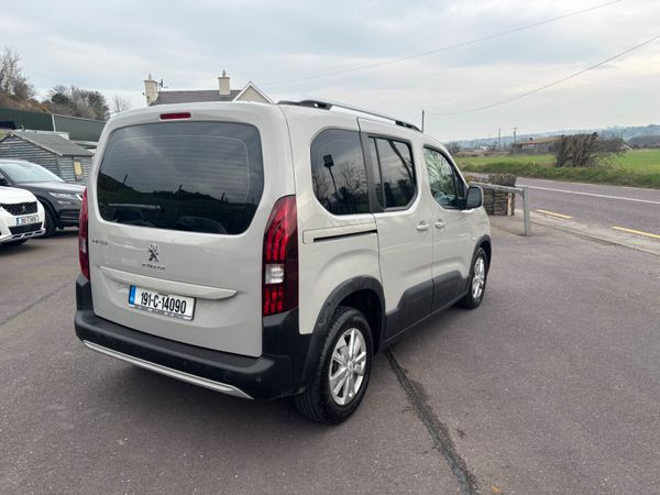 Peugeot Rifter 2019 , Automatic , 5 Seater 343013184