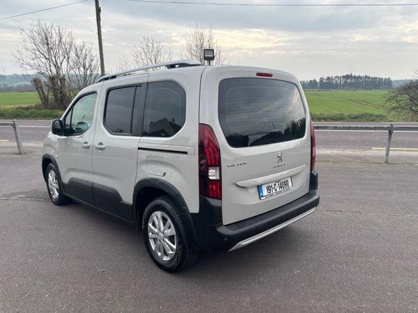 Peugeot Rifter 2019 , Automatic , 5 Seater 343013266