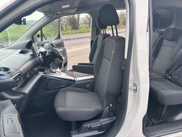 Peugeot Rifter 2019 , Automatic , 5 Seater 343013267