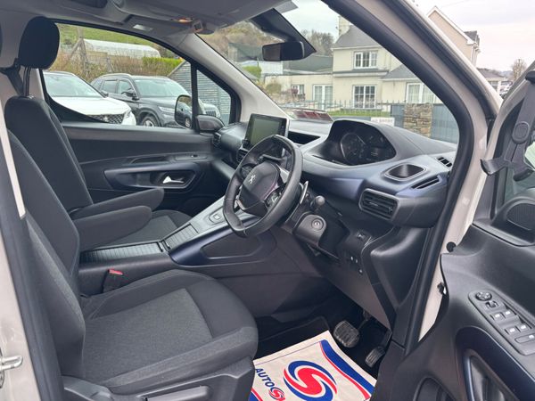 Peugeot Rifter 2019 , Automatic , 5 Seater 343013261