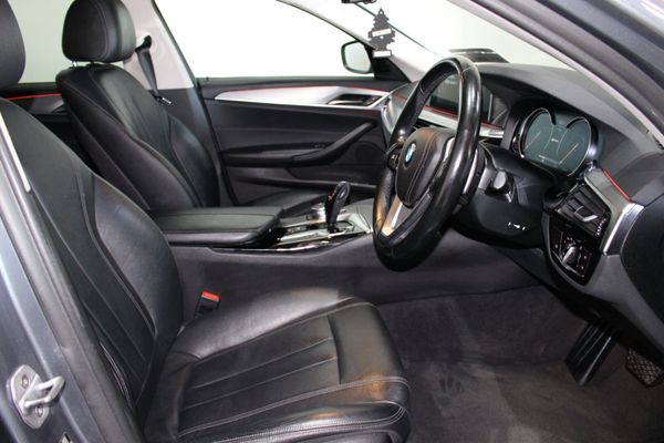 BMW 530E  , Only 120km - 1 Year Warranty 343345742