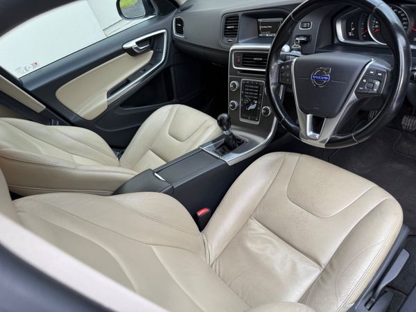 Volvo S60 2014 LEATHER SEATS 343422746