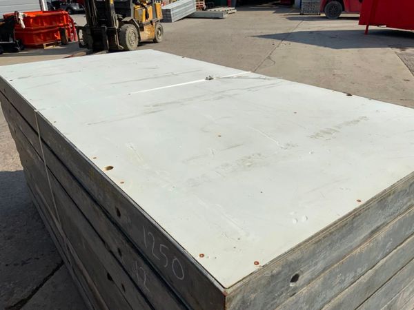 2.5mts x 1.25mts MEVA FORMWORK PANELS.......999 343782343